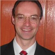 Profesor de ciencias imparte clases de Matemáticas hasta el nivel de bachillerato